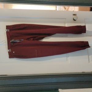 Figs, large, tall, maroon